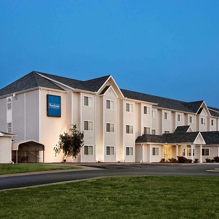 Travelodge By Wyndham Fort Scott Buitenkant foto