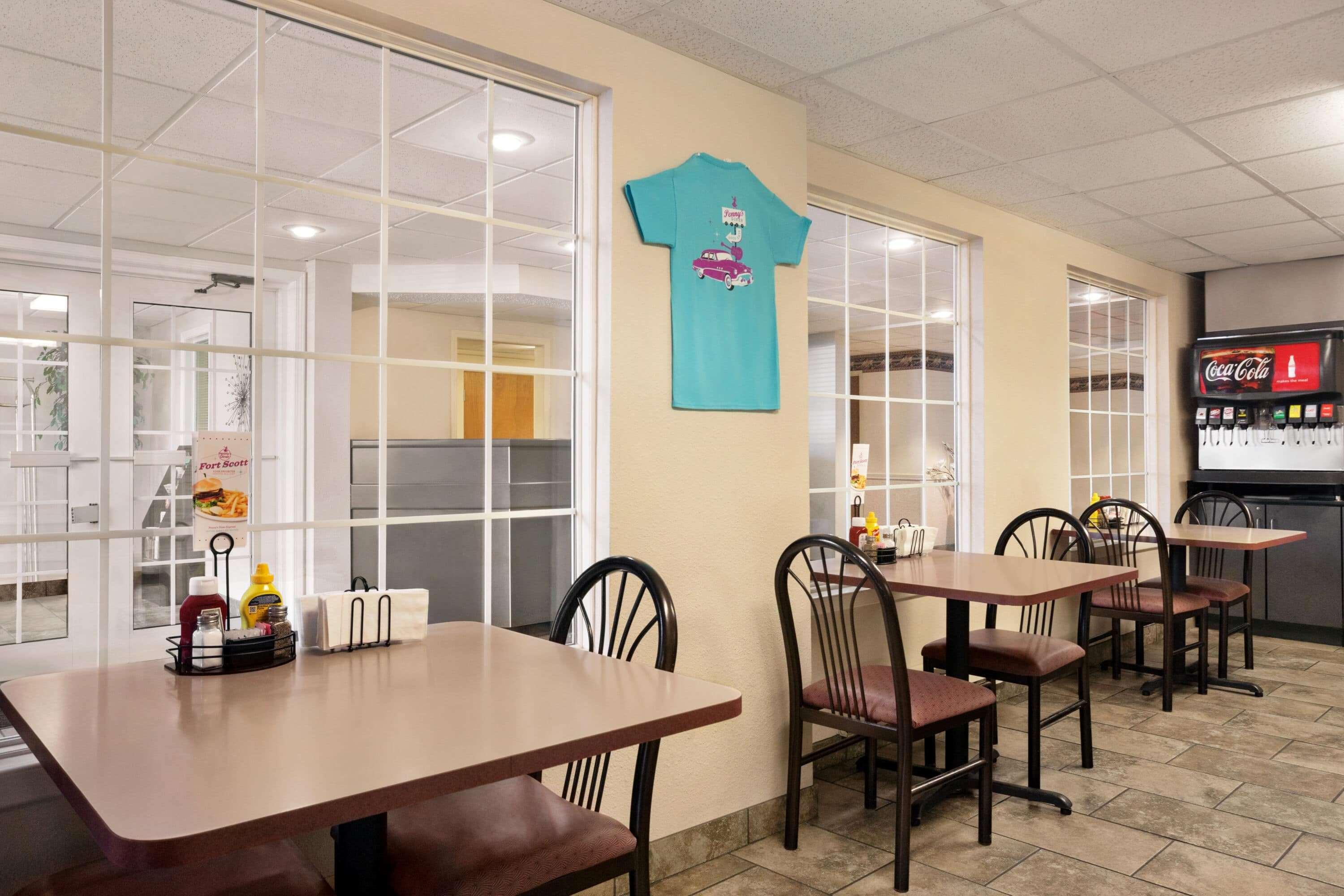 Travelodge By Wyndham Fort Scott Buitenkant foto